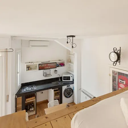 Daire Budget Studio - 1,5 K Far From Citta Studi *