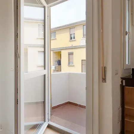 Daire Budget Studio - 1,5 K Far From Citta Studi Milano