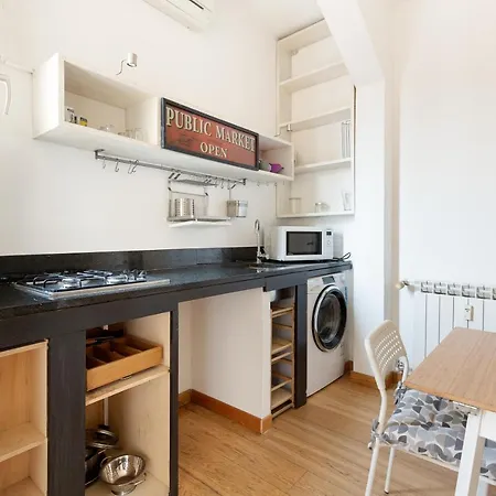 Daire Budget Studio - 1,5 K Far From Citta Studi *